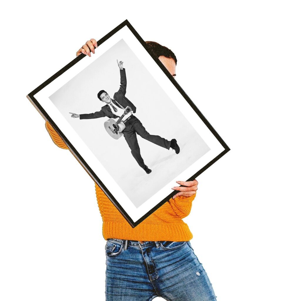 Elvis Presley Poster, Rock And Roll on Stage Canvas Wall Art, Rock music print - Image 3