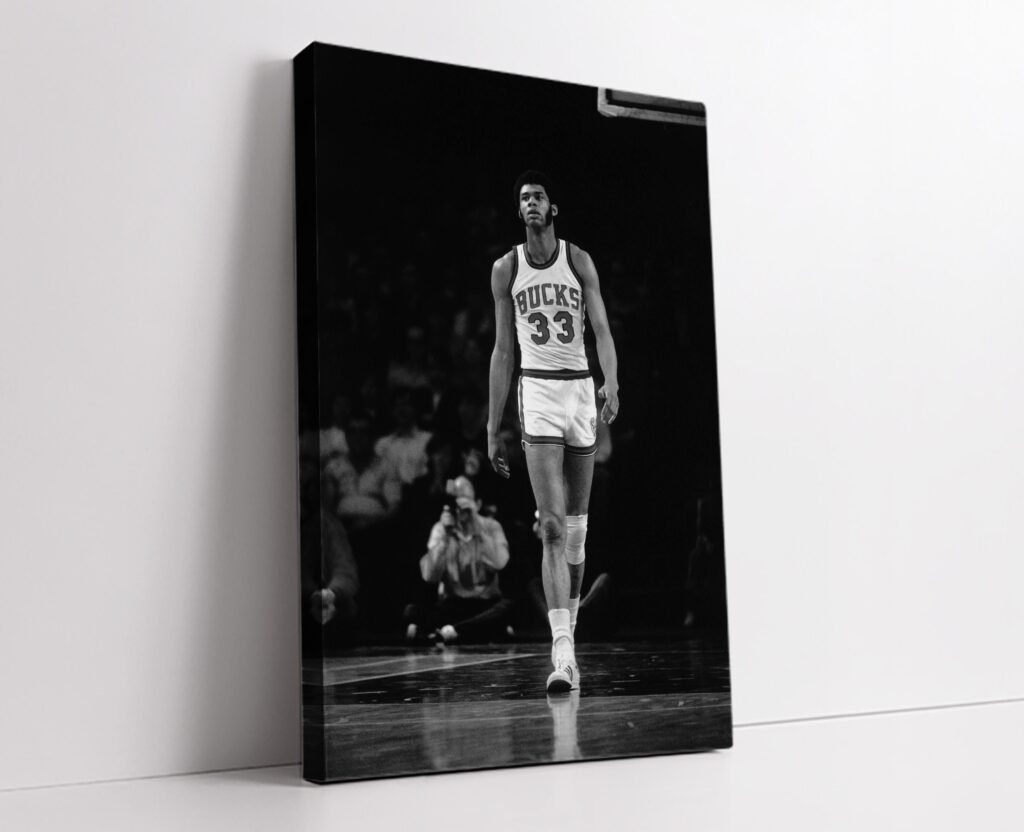 Kareem Abdul-Jabbar poster, NBA Milwaukee Bucks Canvas wall art, Basketball print, Iconic sports poster - Image 7